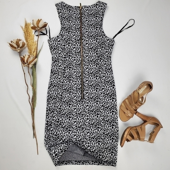 Kim Kardashian Blk Wht Animal BodyCon Dress M - Picture 11 of 12
